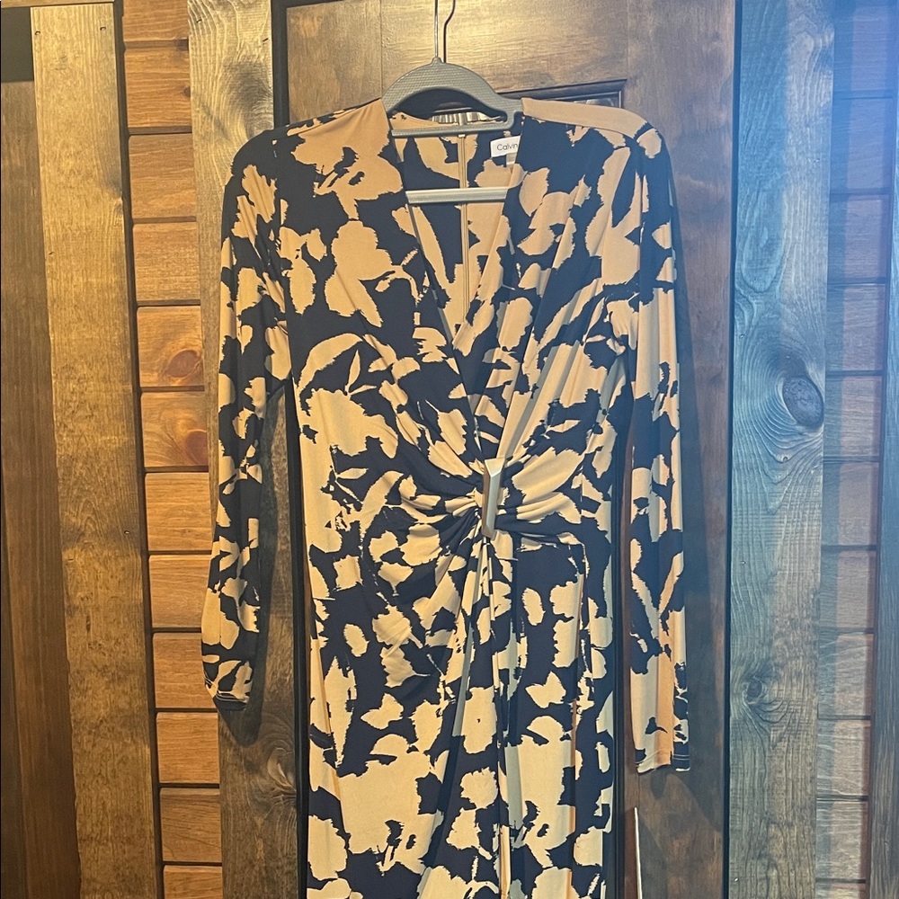 Calvin Klein Black and Tan Floral Long Sleeve Dress